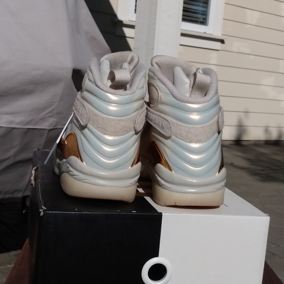 Jordan 8 champagne - Picture 3 of 11
